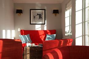 The Lugger Hotel