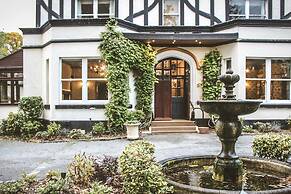 Brook Hall Hotel