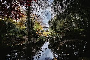 Brook Hall Hotel