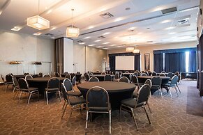 Sandman Hotel & Suites Winnipeg Airport