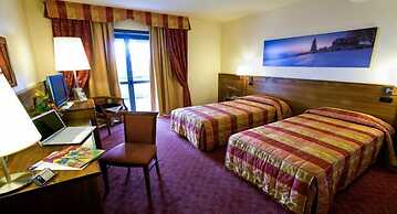 Hotel Master