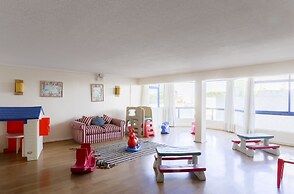 MR Mar Suites