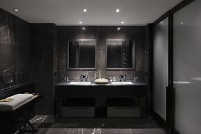Hotel Realm