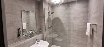 Coachman Hotel