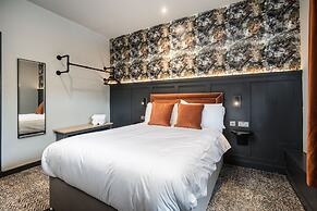 Coachman Hotel