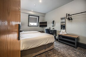 Coachman Hotel