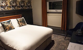 Coachman Hotel