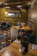 Coachman Hotel