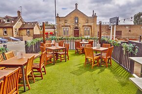 Coachman Hotel