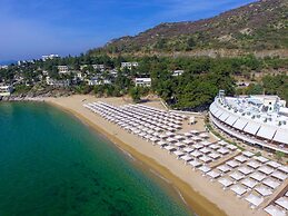 Bomo Tosca Beach