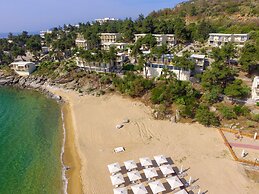 Bomo Tosca Beach