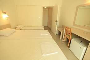 Bomo Tosca Beach