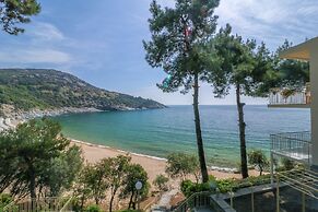 Bomo Tosca Beach