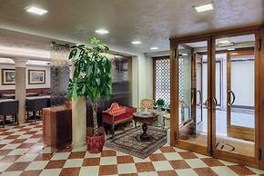 Albergo Commercio e Pellegrino
