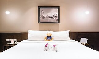 S15 Sukhumvit Hotel