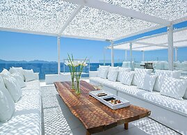 Dimitra Beach Hotel & Suites