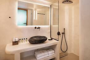 Athina Luxury Suites
