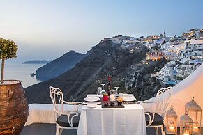 Athina Luxury Suites