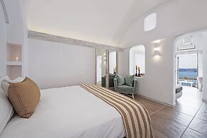 Athina Luxury Suites