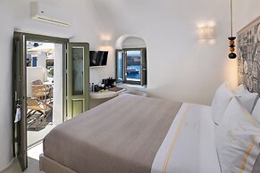 Athina Luxury Suites