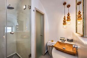 Athina Luxury Suites
