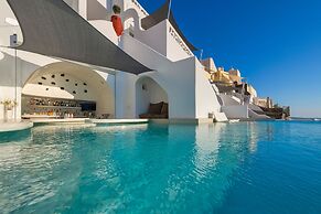 Athina Luxury Suites