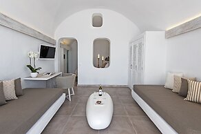 Athina Luxury Suites