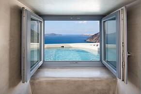 Athina Luxury Suites