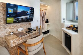 Athina Luxury Suites