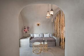 Athina Luxury Suites