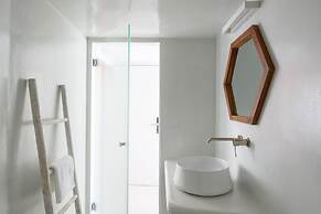 Nefeles Luxury Suites