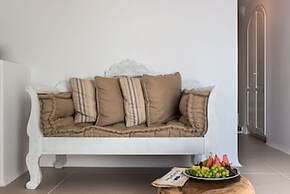 Nefeles Luxury Suites