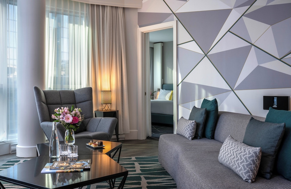 Warwick Le Crystal - Montréal