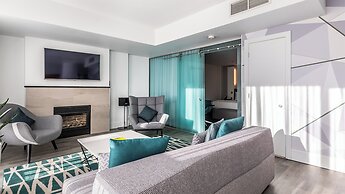Warwick Le Crystal - Montréal