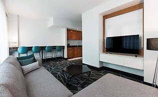 Warwick Le Crystal - Montréal