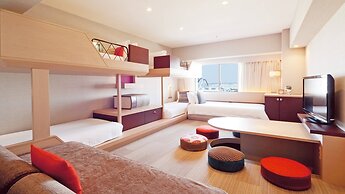 HOTEL UNIVERSAL PORT