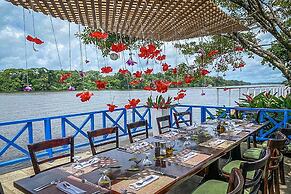 Tortuga Lodge