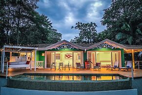 Tortuga Lodge