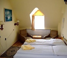 Hotel Bara Junior