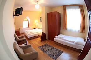 Hotel Bara Junior