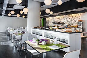 Hotel Zentral Castellana Norte