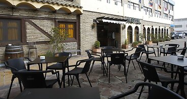 El Aguila Hotel
