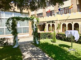 El Aguila Hotel