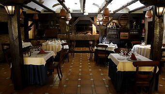El Aguila Hotel