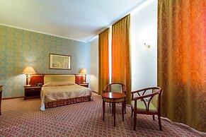 Silky Way Hotel