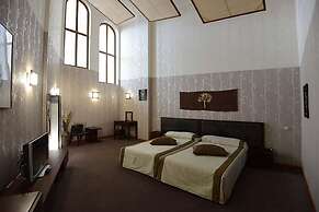 Silky Way Hotel
