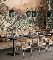 Eden Roc Resort Hotel