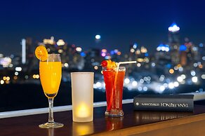 Pinnacle Lumpini Park Hotel