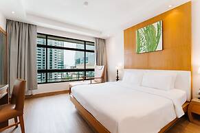 Pinnacle Lumpini Park Hotel