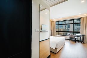 Pinnacle Lumpini Park Hotel